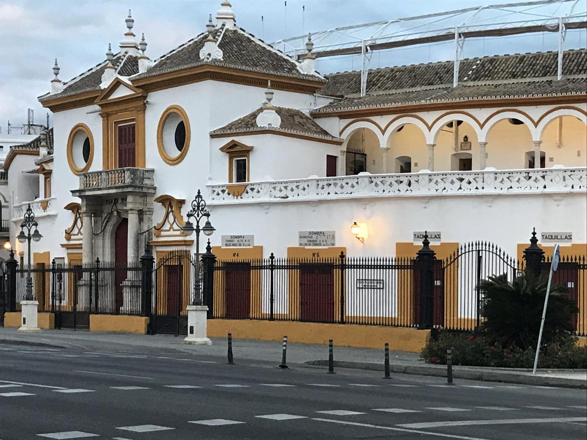 Ad21Sevilla - Suite Ngoại thất bức ảnh